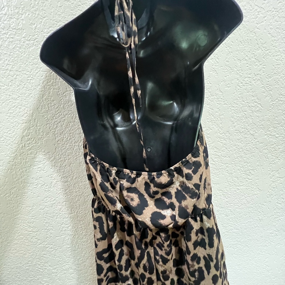 Leopard Romper - Picture 7 of 11